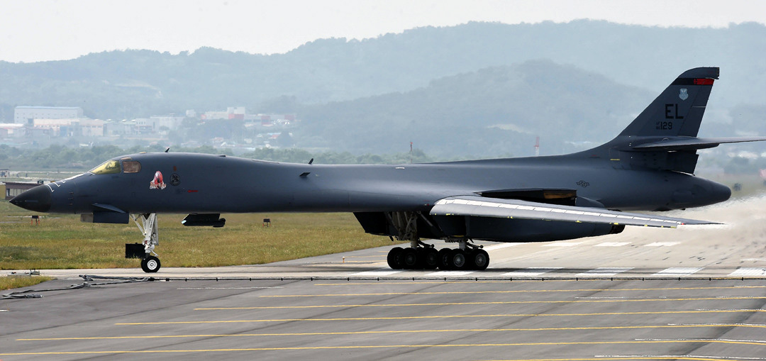 B-1 랜서_7.jpg