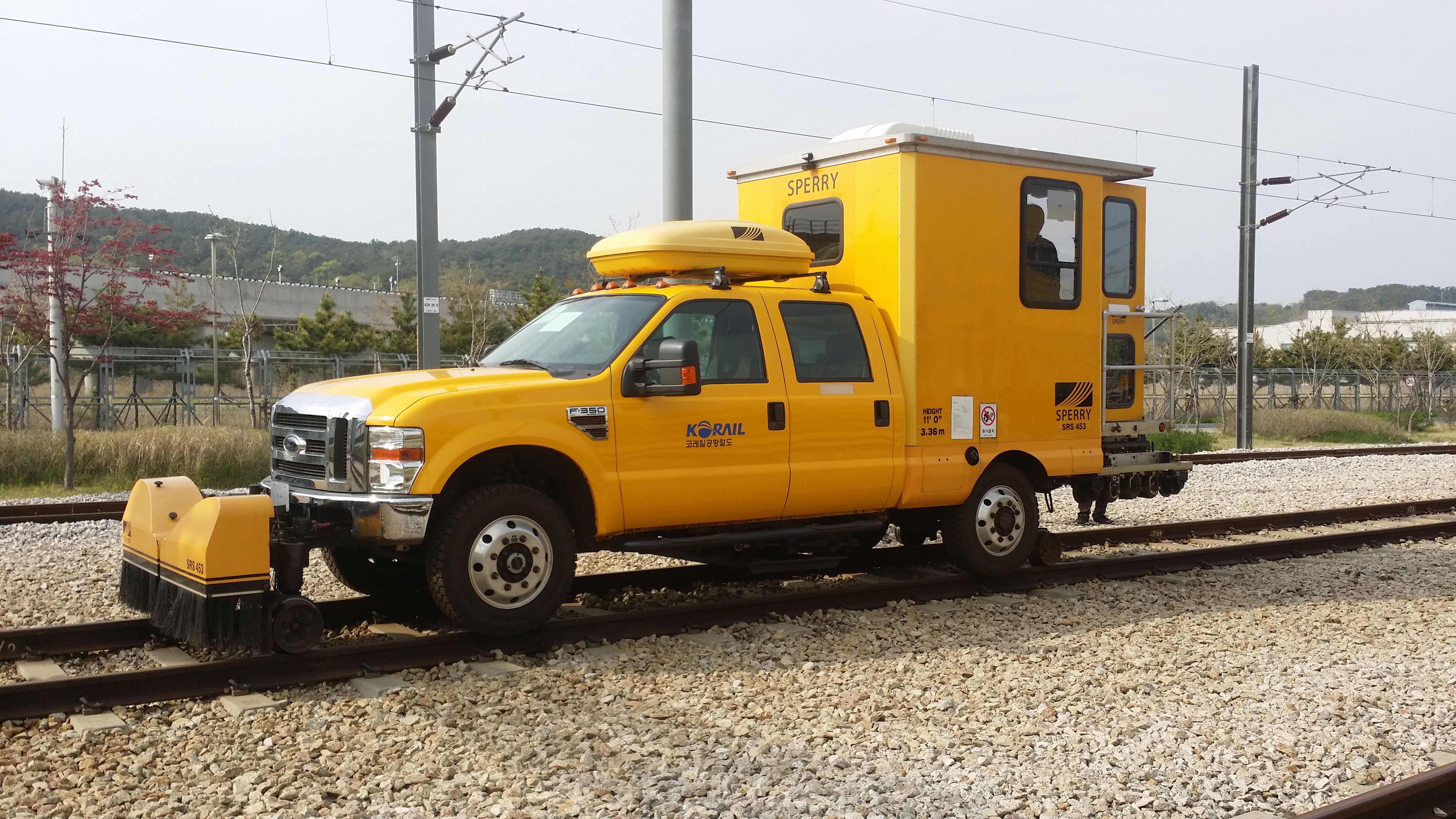 유니목 레일탐상차_1(공항철도).jpg