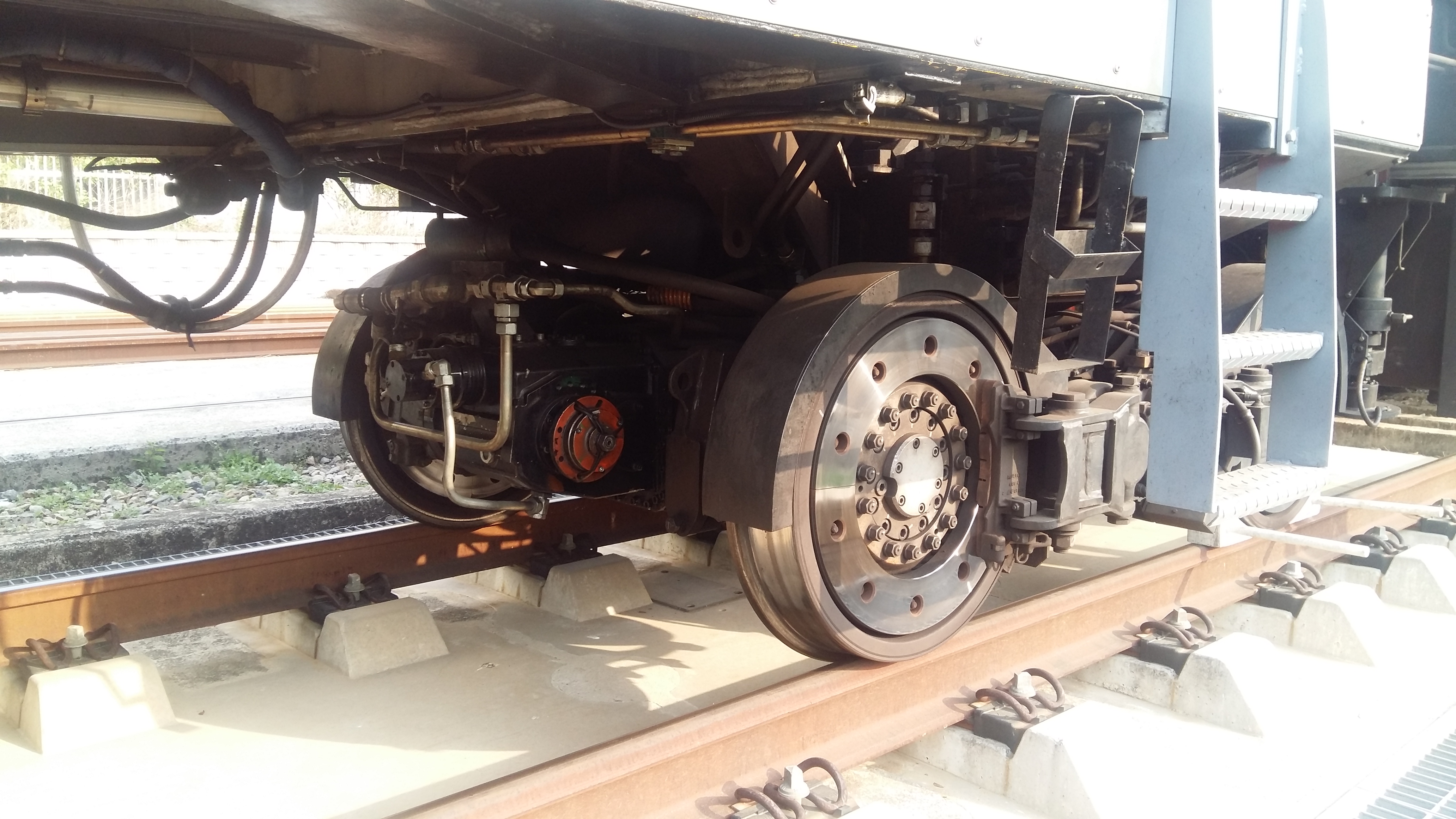 레일밀링차 대차_1.jpg