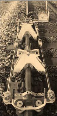 레일긴장기 (앨더스).JPG