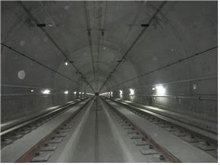 콘크리트도상 부설.jpg