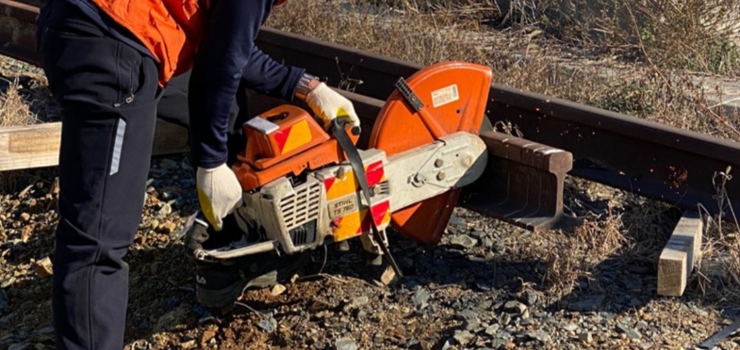 레일 절단 사진.jpg