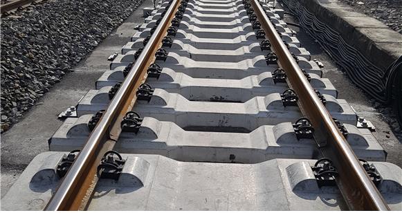 아스팔트 콘크리트 궤도_1.jpg